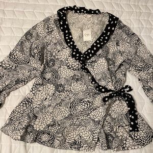 NWT CATO Women’s Long Sleeve Blouse Black/white Floral Size L
